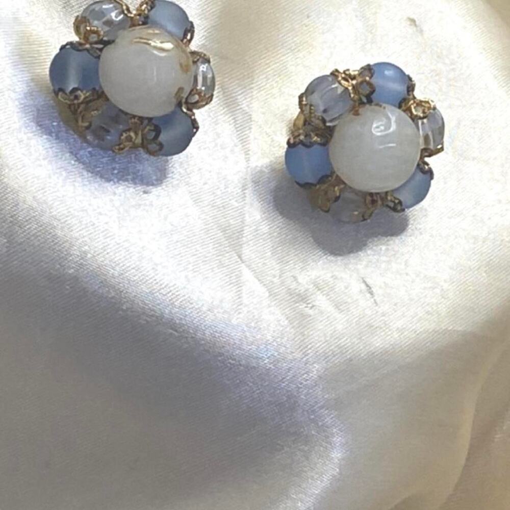 Vintage 50s West Germany Blue White Glass Cluster Clip On Earrings